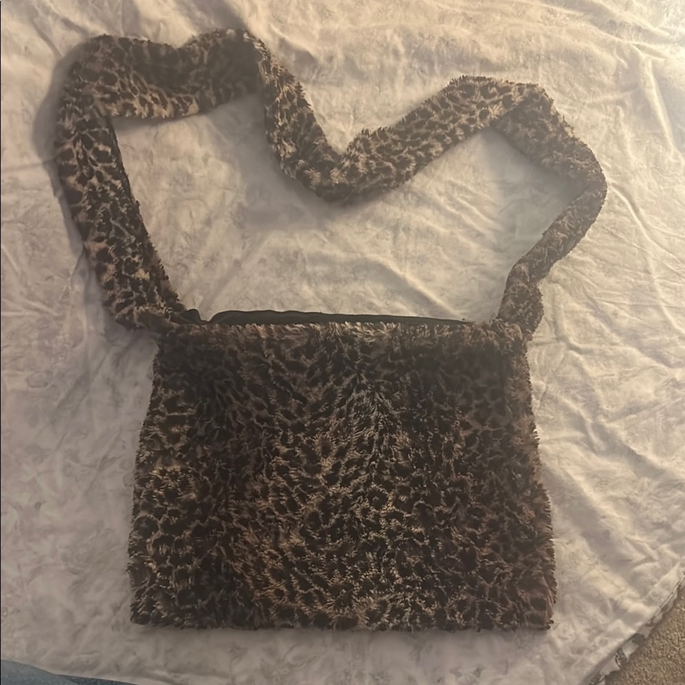 Leopard Print Faux Fur Shoulder Bag